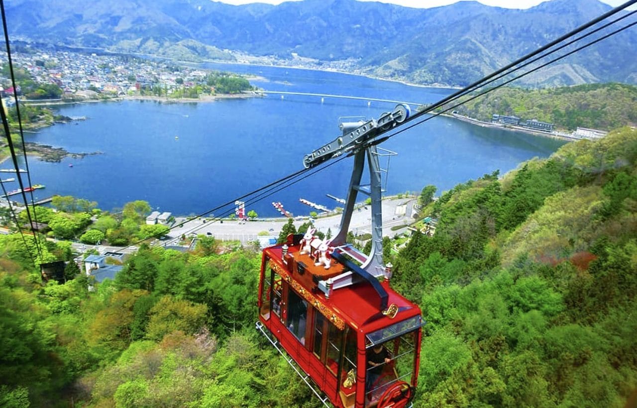 Mt. Fuji Tour | Lake Kawaguchi Matcha Experience & Panoramic Ropeway & Oshino Hakkai — OlaChill day tour