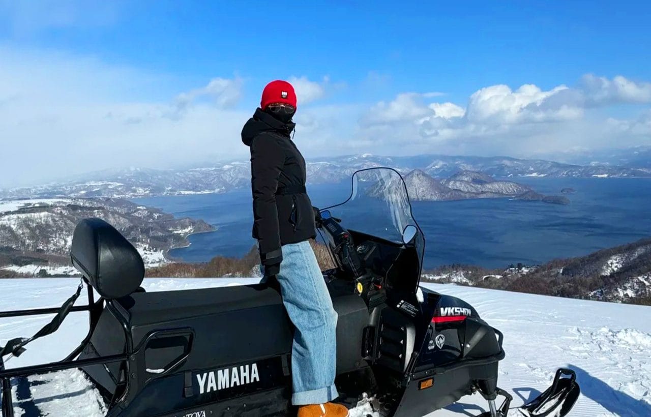 Hokkaido Noboribetsu & Lake Toya Snowmobile Adventure & Lake Hill Farm Day Tour