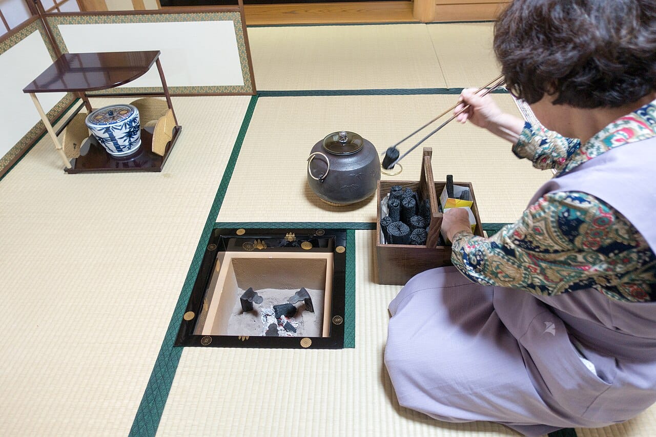 Esperienza della Cerimonia del Tè a Kyoto con Guida in Inglese