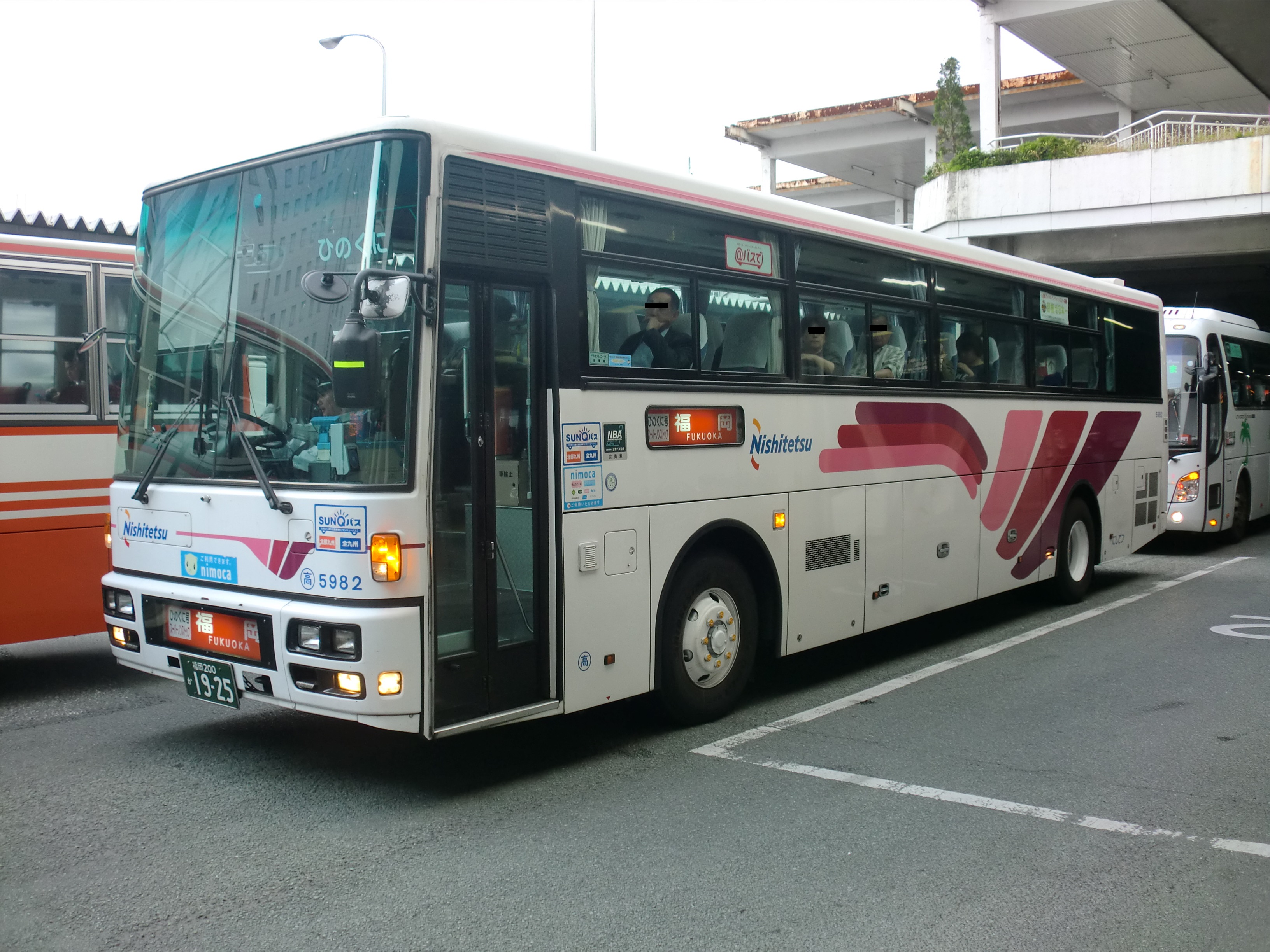 10 Fragen, die Sie stellen sollten, bevor Sie ein Angebot für einen Charterbus in Japan annehmen