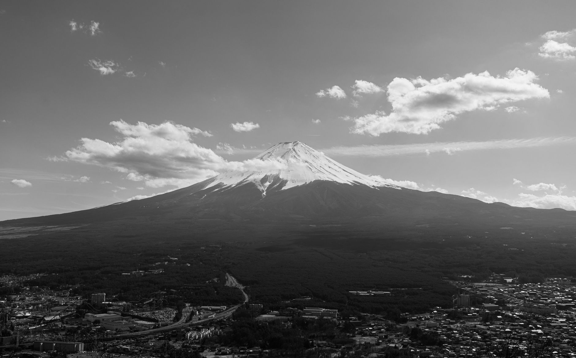 Le mont Fuji et Hakone vus du ciel · 75 minutes
