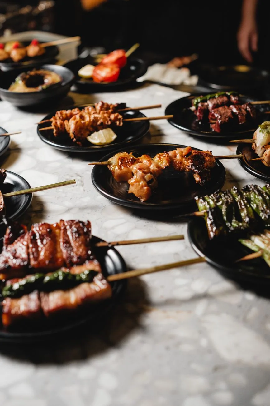 Ebisu-yakitori-Abend: Holzkohle-Spieße & Stehbars — 1