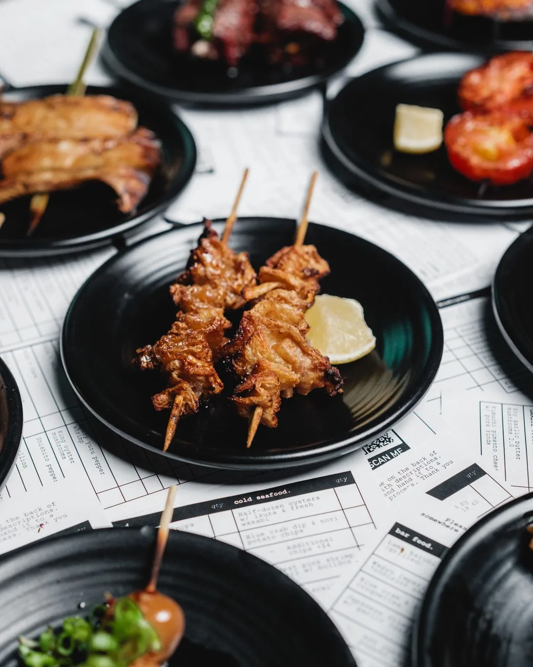 Ebisu-yakitori-Abend: Holzkohle-Spieße & Stehbars — 2
