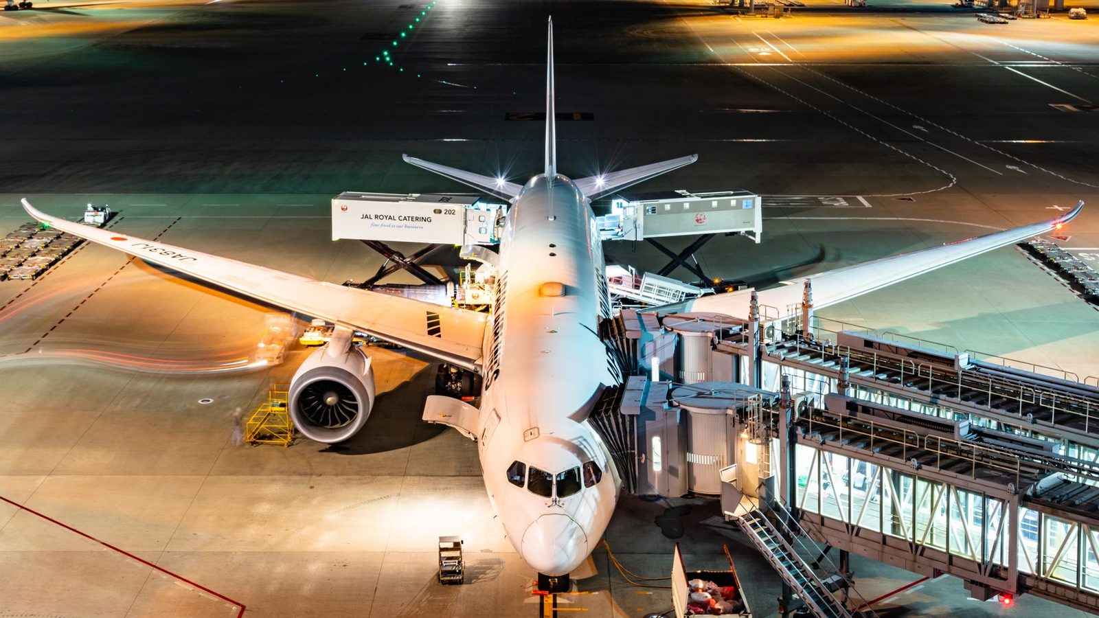 団体向け羽田空港送迎：29人乗りマイクロバスは最適な選択肢？