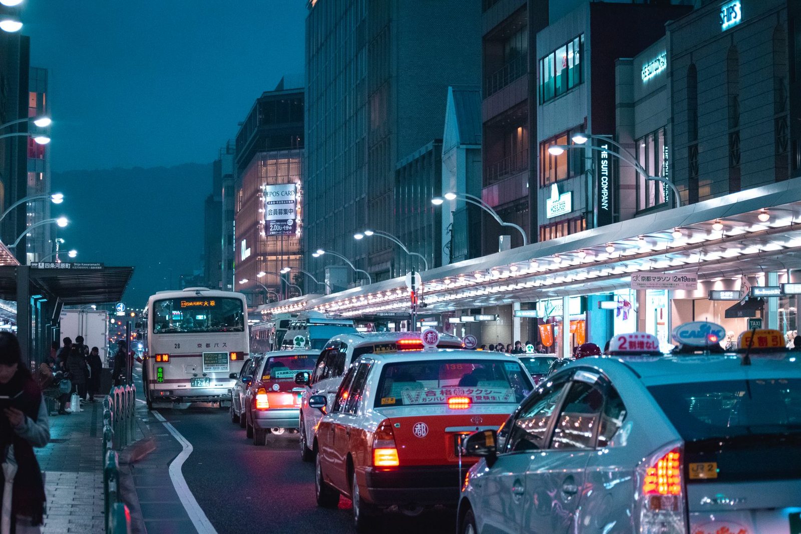 名古屋深夜決賽：為什麼團體會包車返回飯店