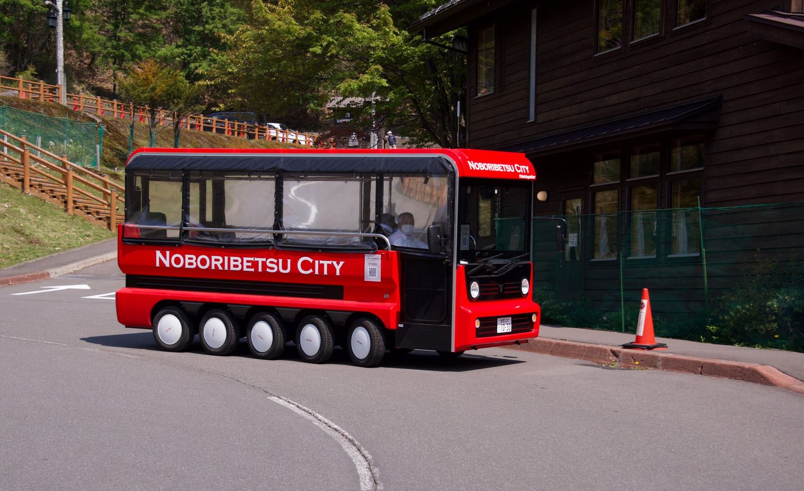 Winterliche Busreisen in Japans Schneeregionen