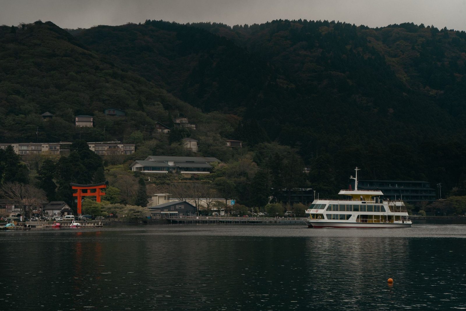 Seeing Mount Fuji Properly: Kawaguchiko, Hakone or Enoshima?