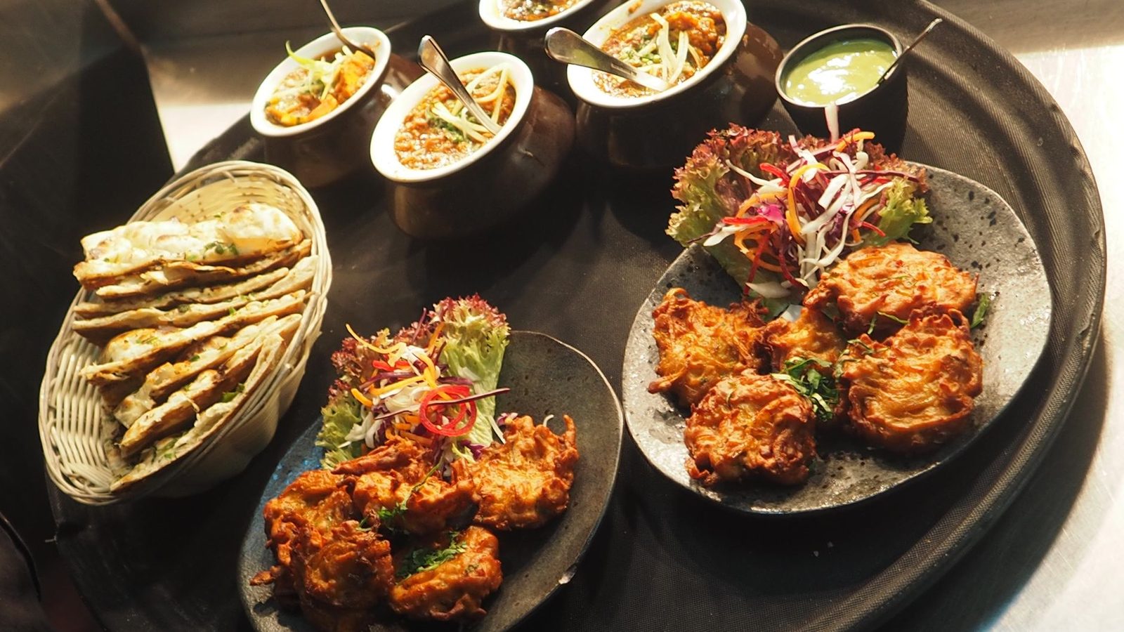 Indische und nepalesische Restaurants in Osaka und Kyoto, für die sich der