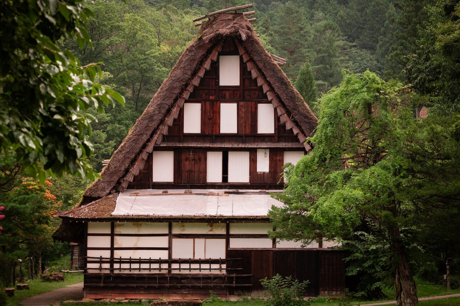 Takayama Sanmachi old town and morning market — 3