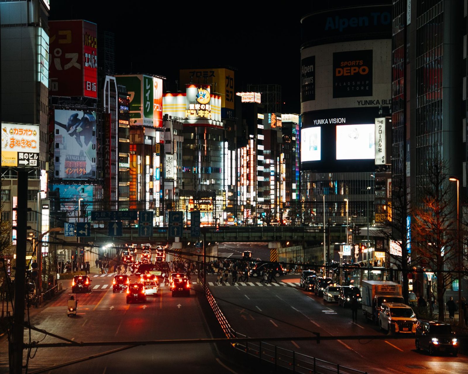 新宿伊勢丹の歩き方：世界最強デパートの回り方