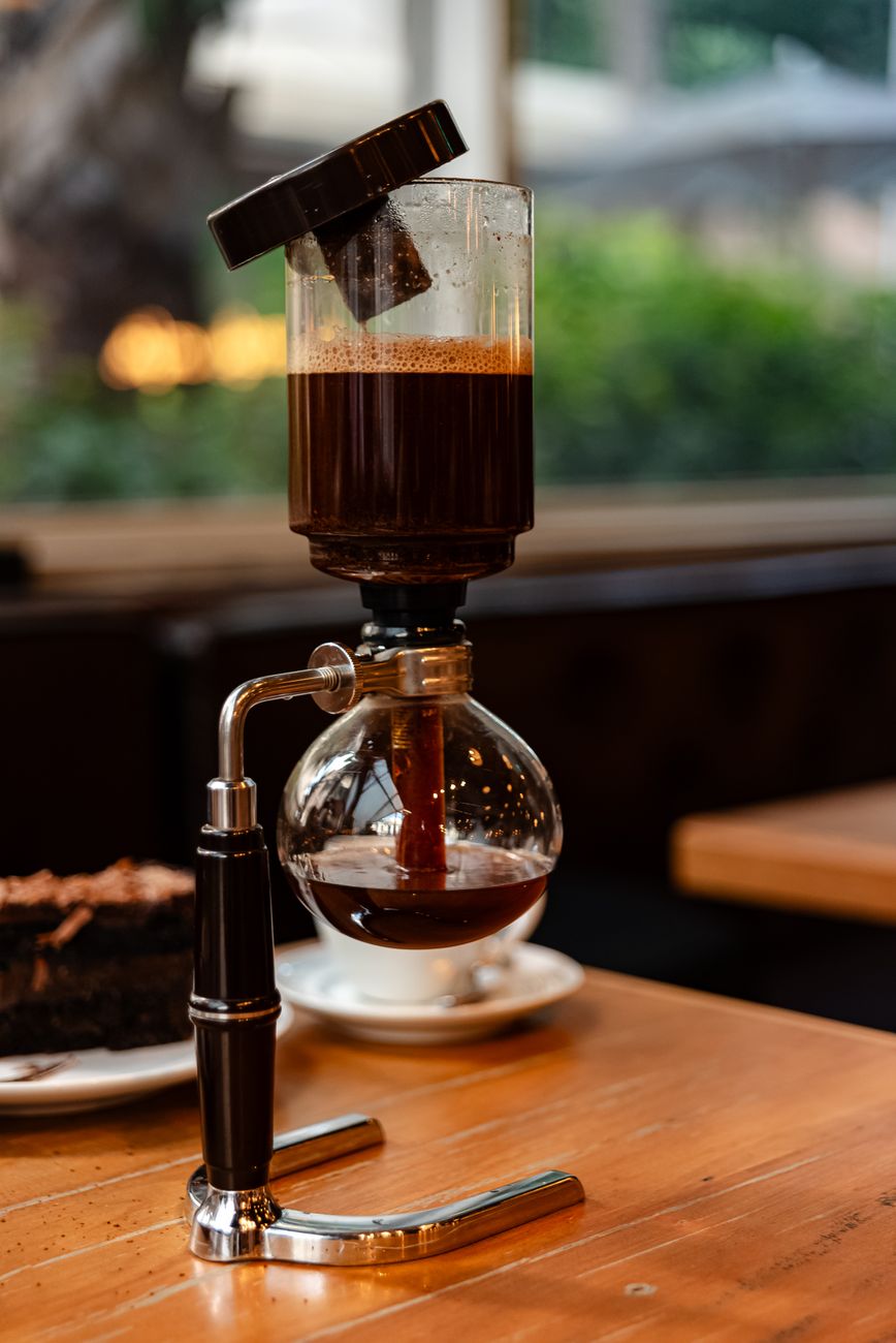 Kissaten crawl: Showa-era coffee & classic purin — 2
