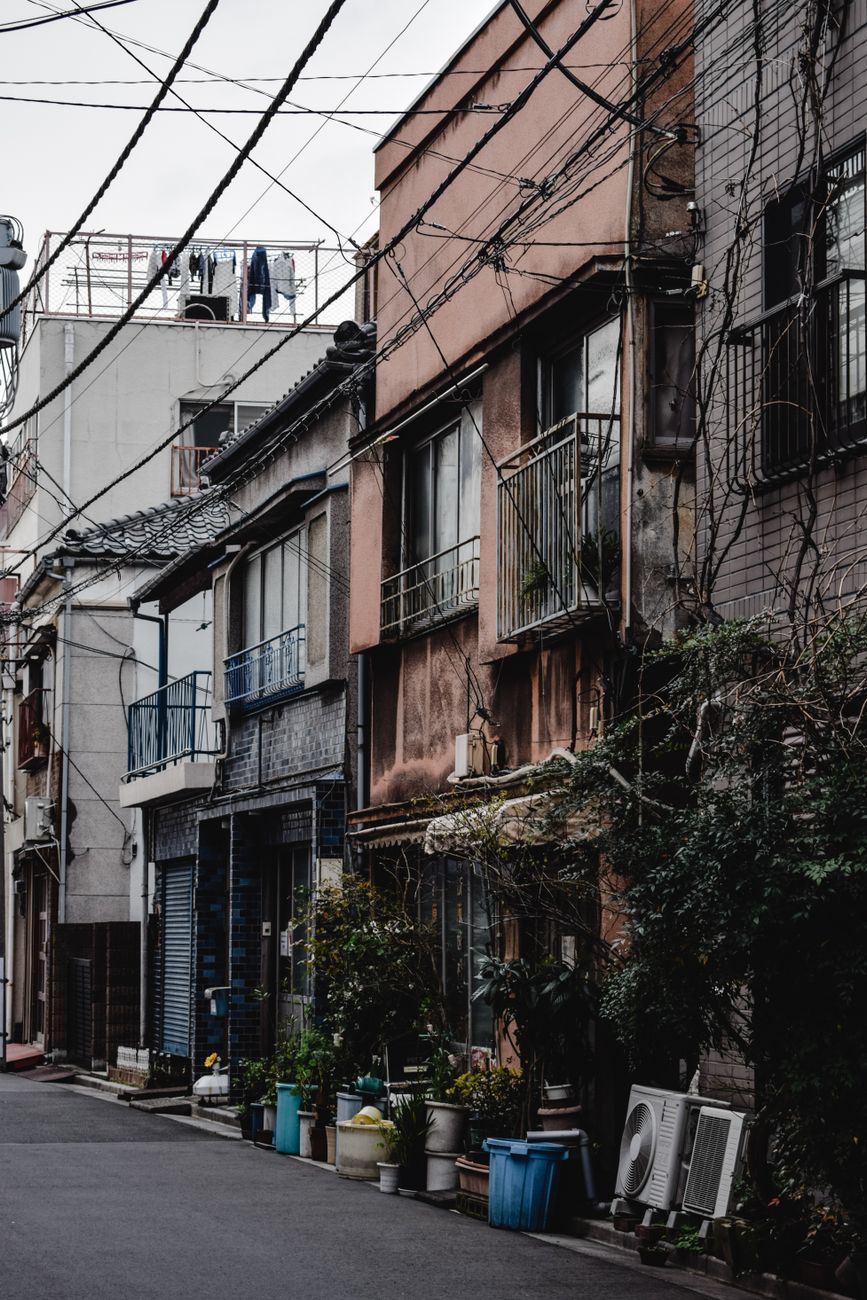 Yanaka at golden hour: the old Tokyo that survived — 3