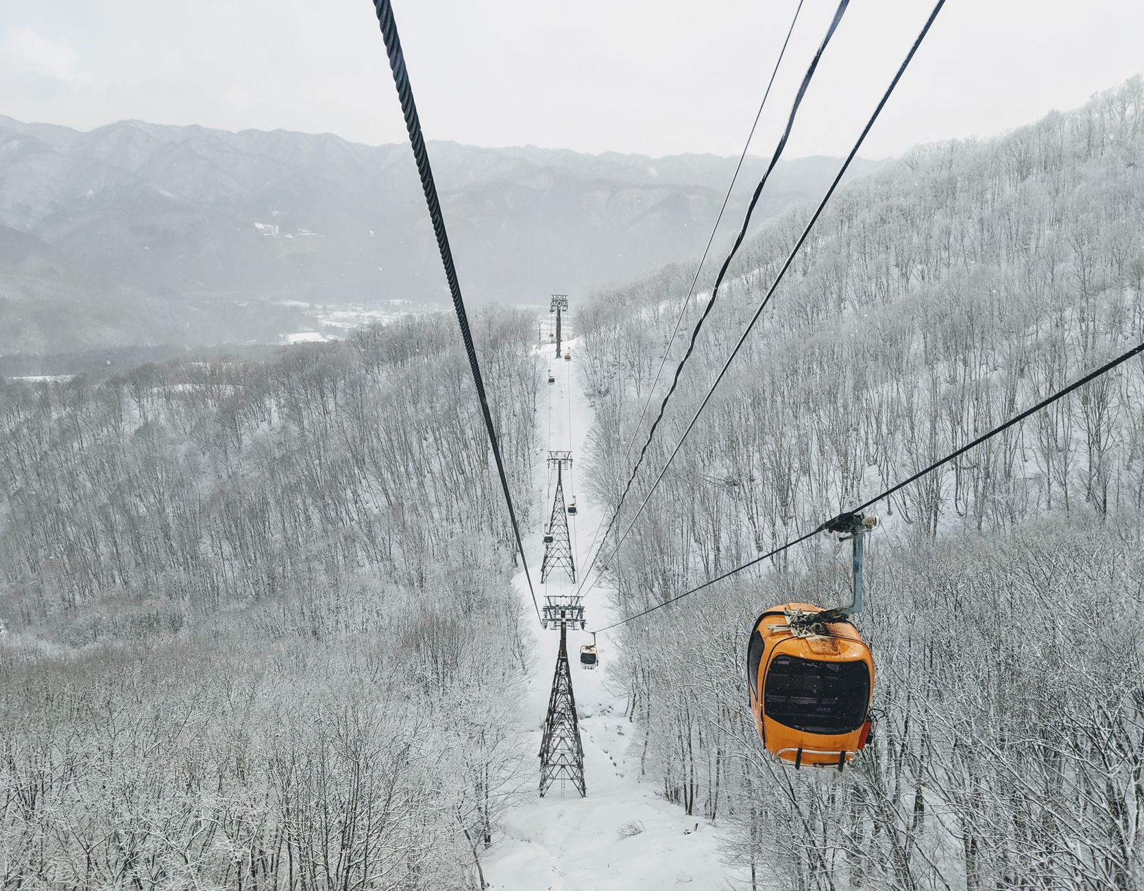 4 japanische Skigebiete im Vergleich: Niseko, Hakuba, Nozawa und Yuzawa