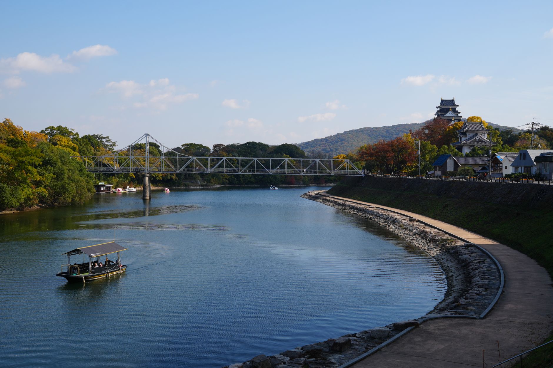 Beyond Osaka 10-Day Tour: Kobe, Himeji, Okayama, Naoshima, Onomichi & Hiroshima