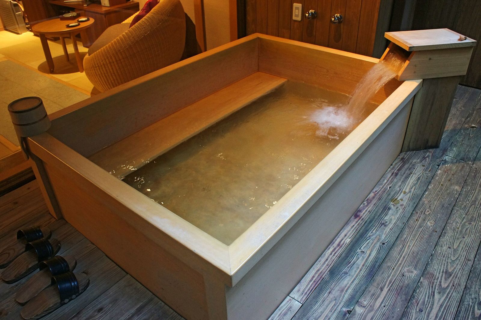 Chambre avec son propre onsen
