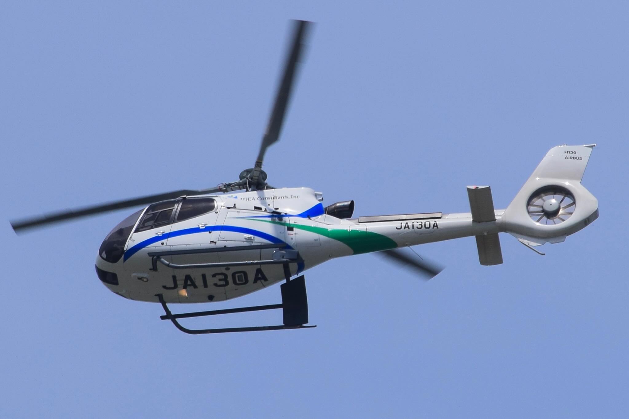 Helicopter to Mt. Fuji, an Alphard waiting at the foot