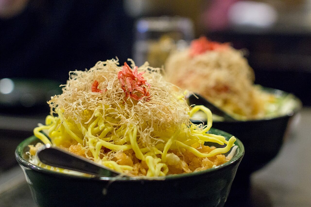 Eating Alone in Japan — No Need to Feel Self-Conscious, Because the Whole Country Supports You