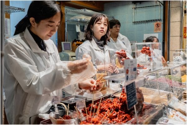 How to Spend a Day on Nishiki Market Food Tour
