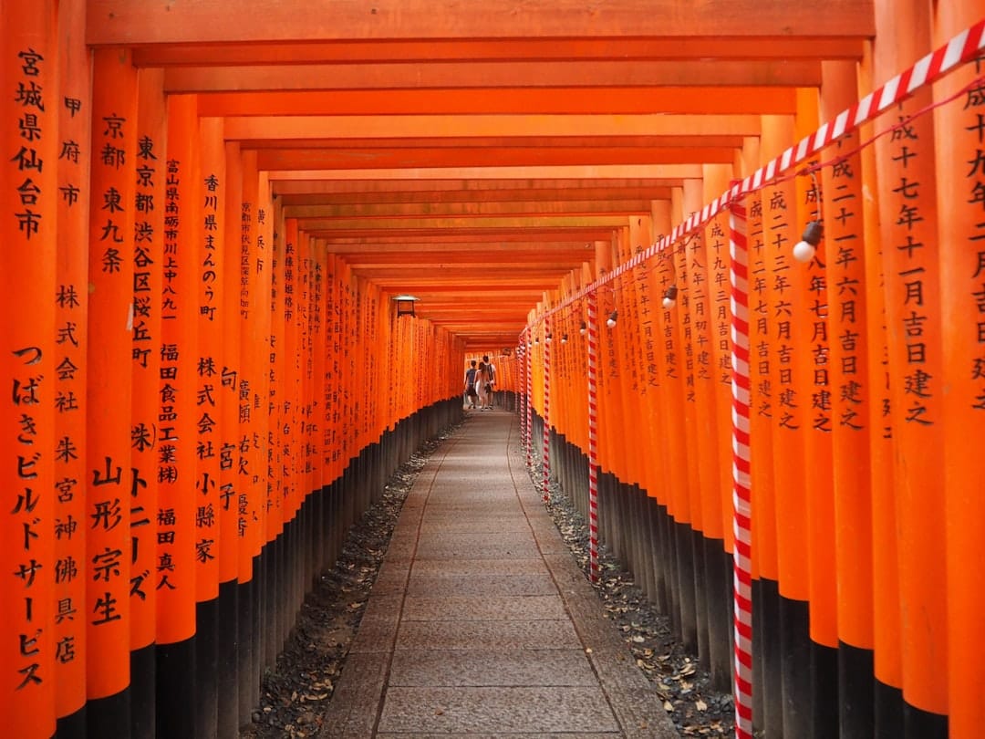 Fushimi Inari Shrine · 70 min