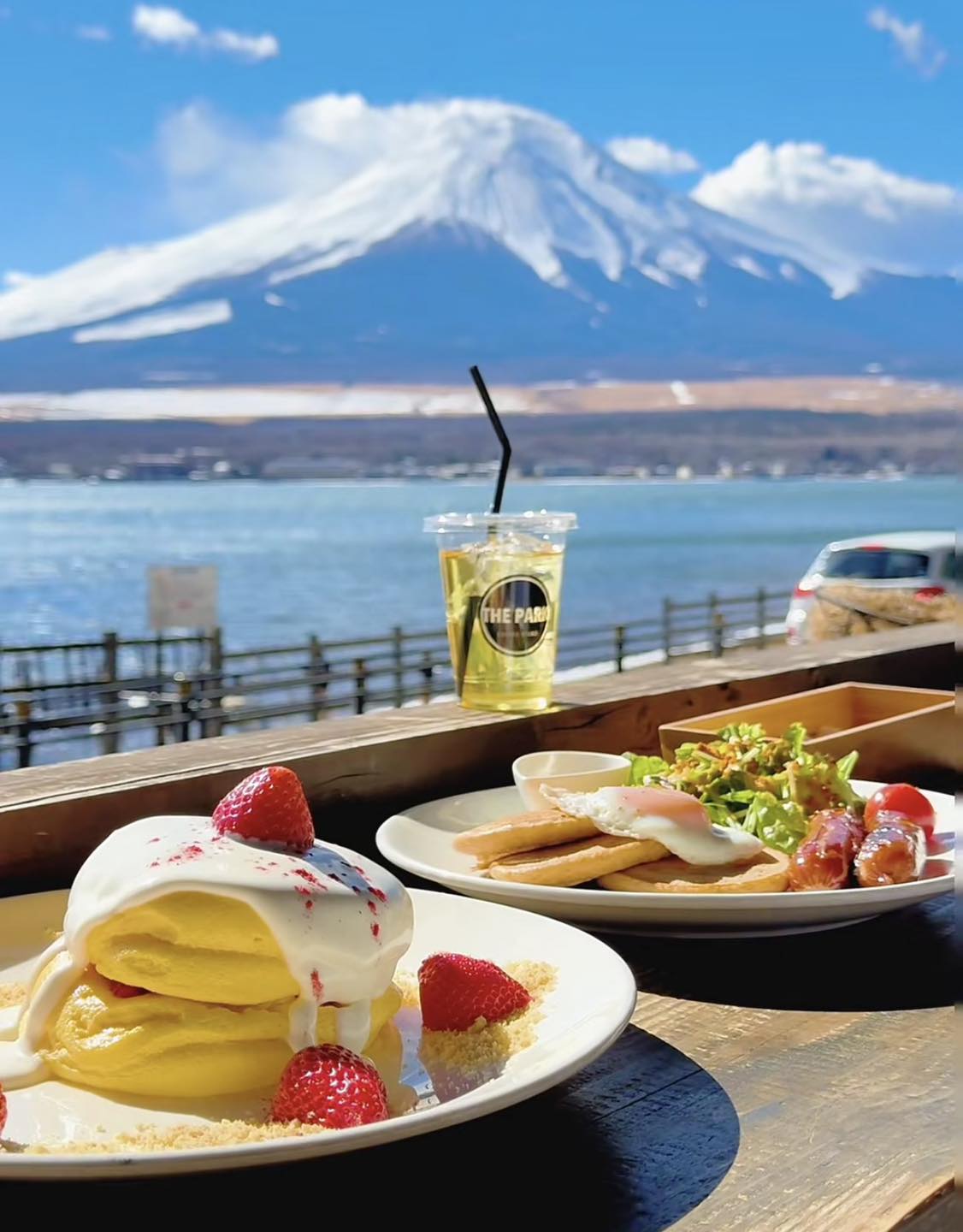 団体で楽しむ、快適な東京発・富士山・河口湖日帰り旅行