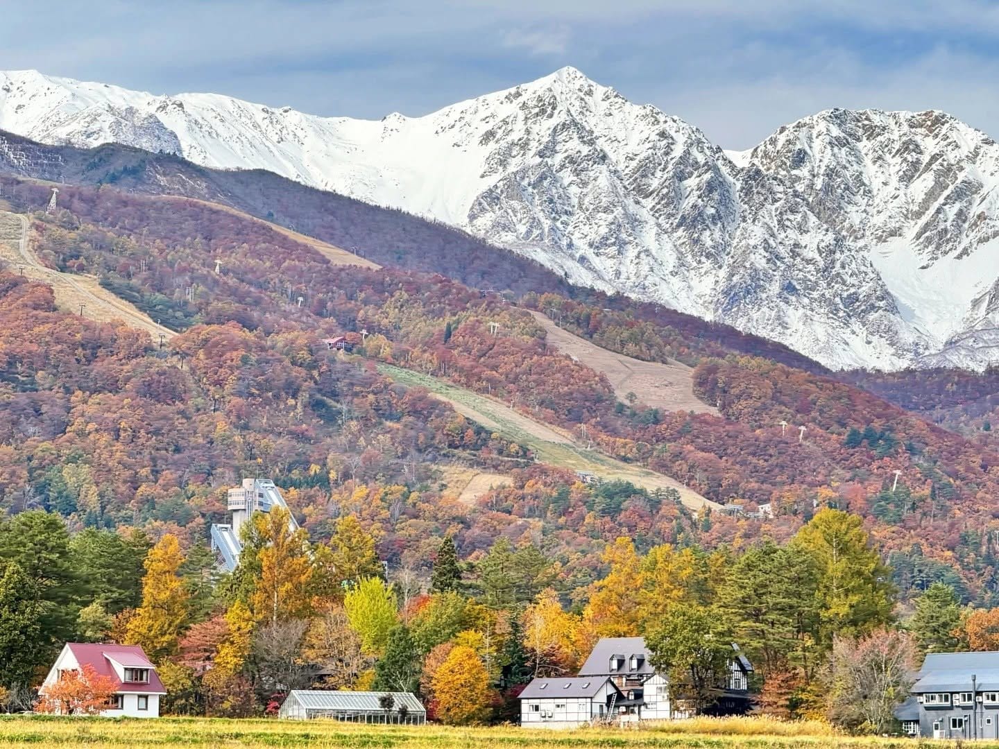 Ein Herbsttag in Hakuba: Happo-ike am Morgen, goldene Talblicke von Iwatake am Nachmittag
