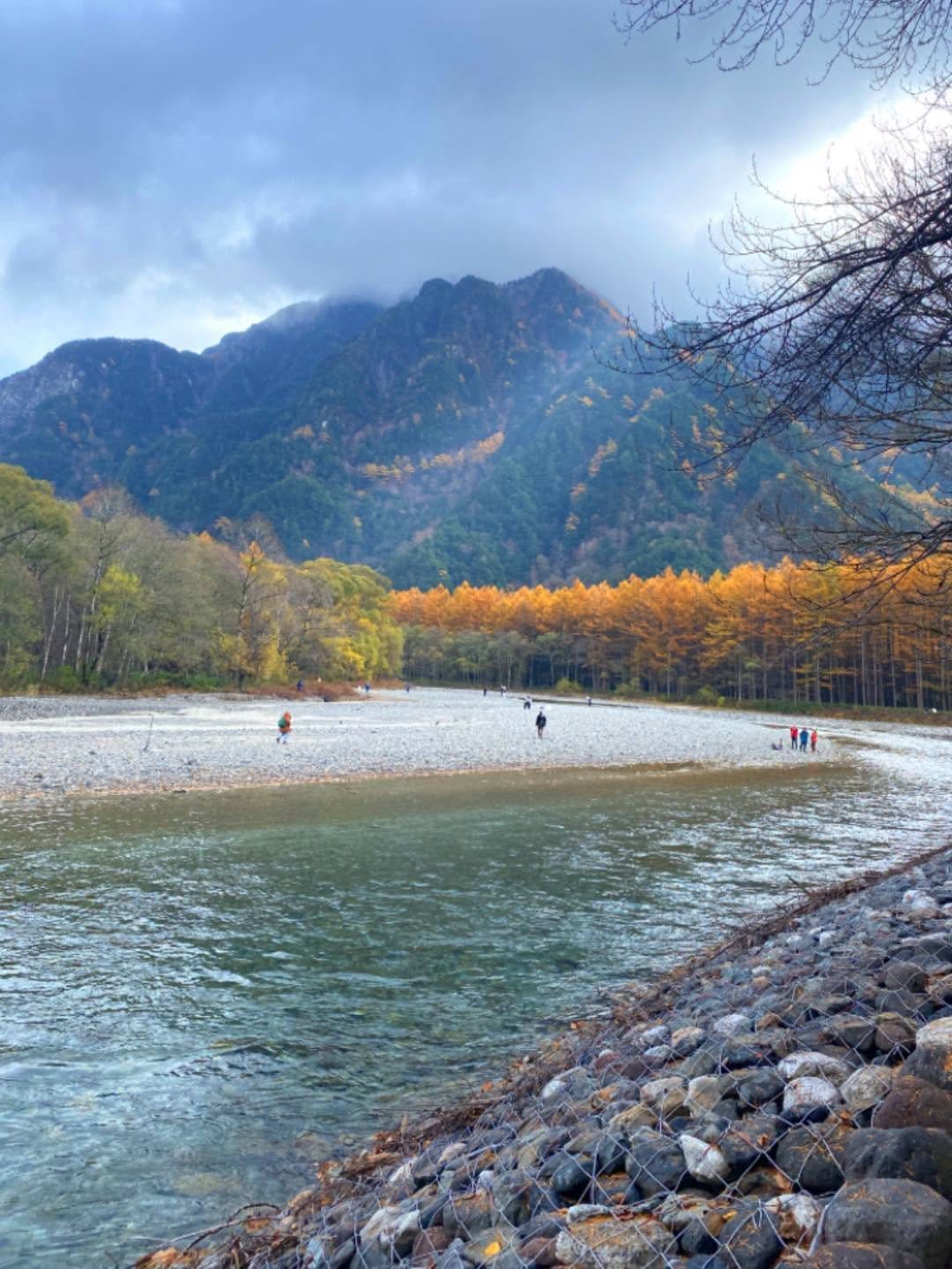Autumn in Nagano: the foliage here is an altitude ladder, not a date