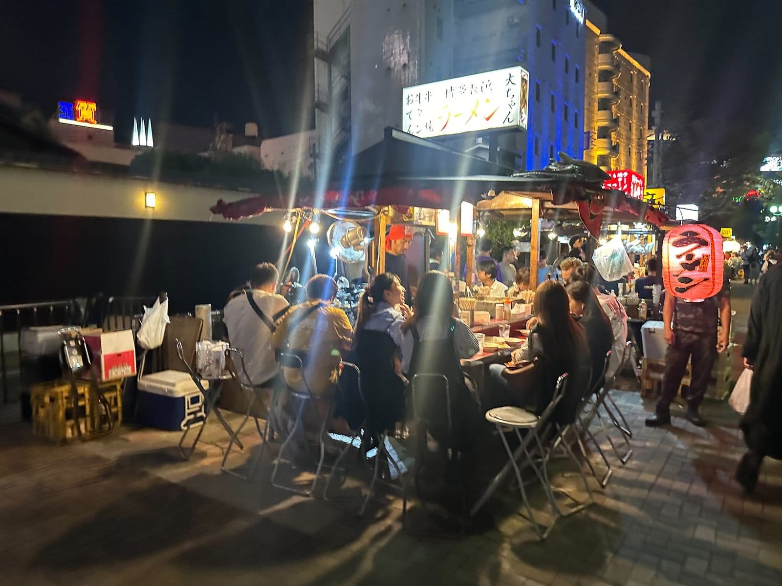 Fukuoka: Stadtführer zu Yatai-Ständen, Tonkotsu-Ramen und dem Tor zu Kyushu