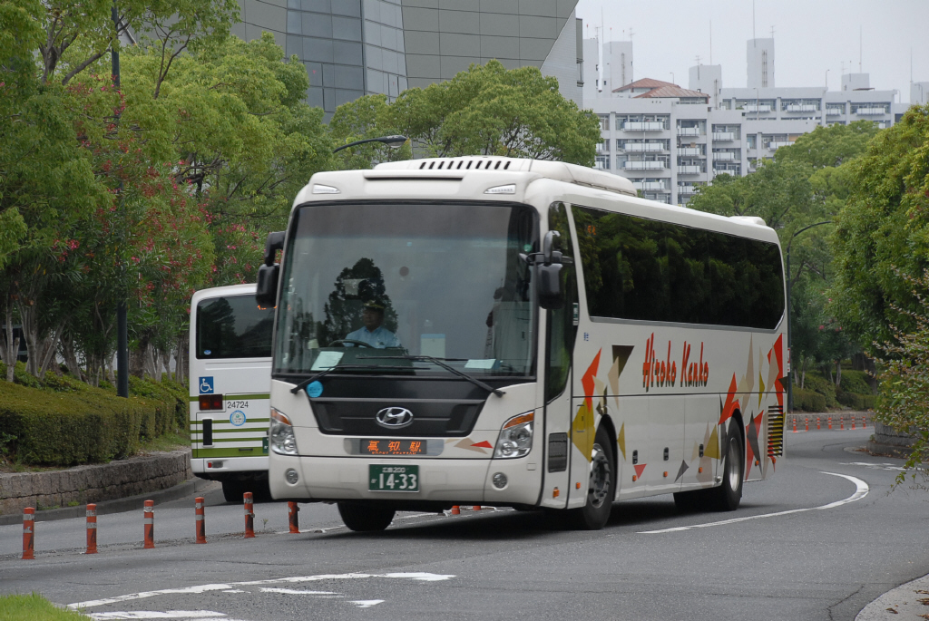 Chartering a 45-Seat Bus in Hiroshima: A Complete Group Travel Guide