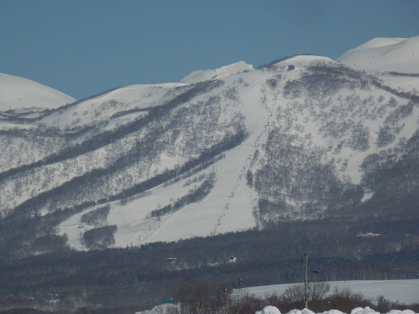 Niseko in Winter – Powder Snow, Hot Springs, and Mountain Bliss