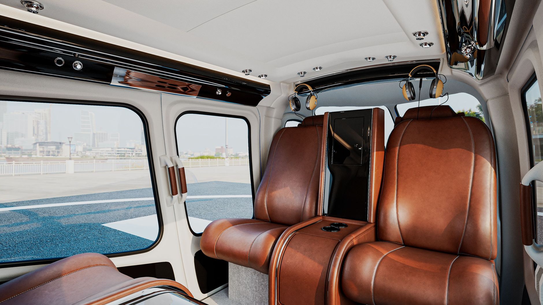 Privathubschrauber Tokio → Fuji (AS350, bis 5 Passagiere), Alphard wartet am Landeplatz