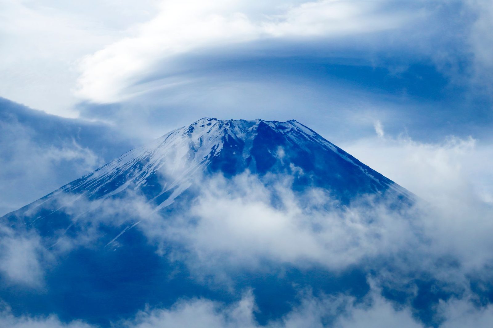 Seeing Mt Fuji by Helicopter After the Asian Games