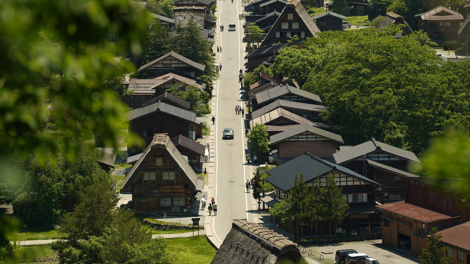 Takayama Overnight by Private Car Between Games Sessions