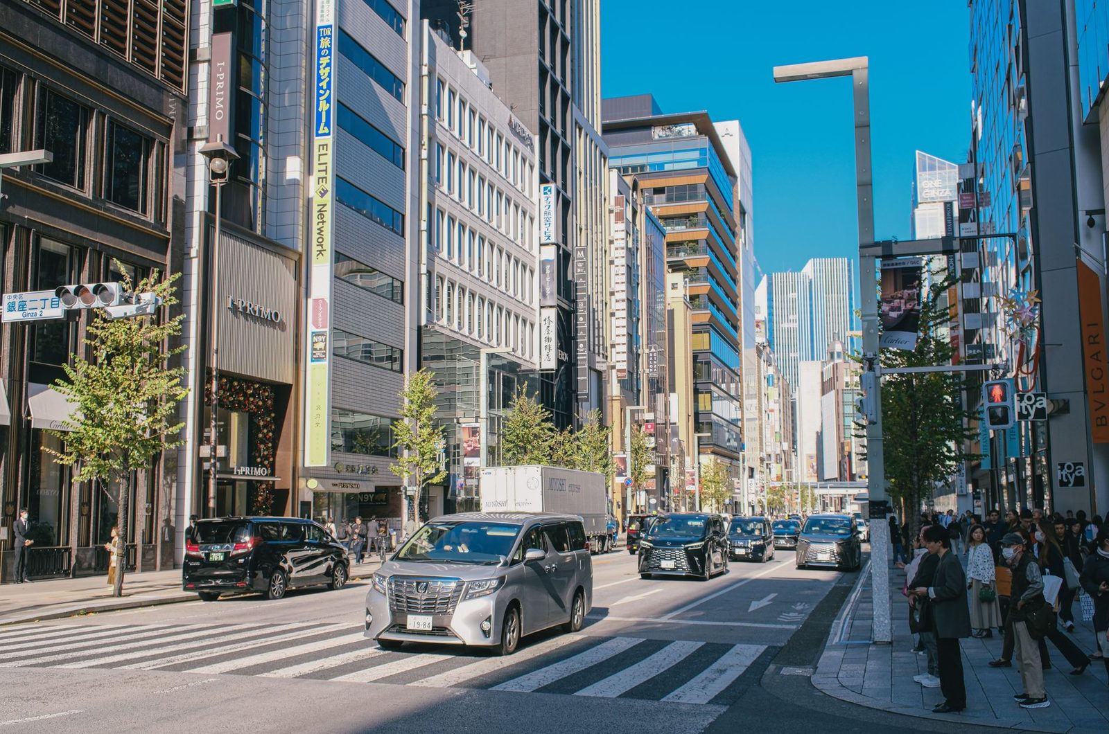 銀座デパートガイド:三越・松屋・GINZA SIX