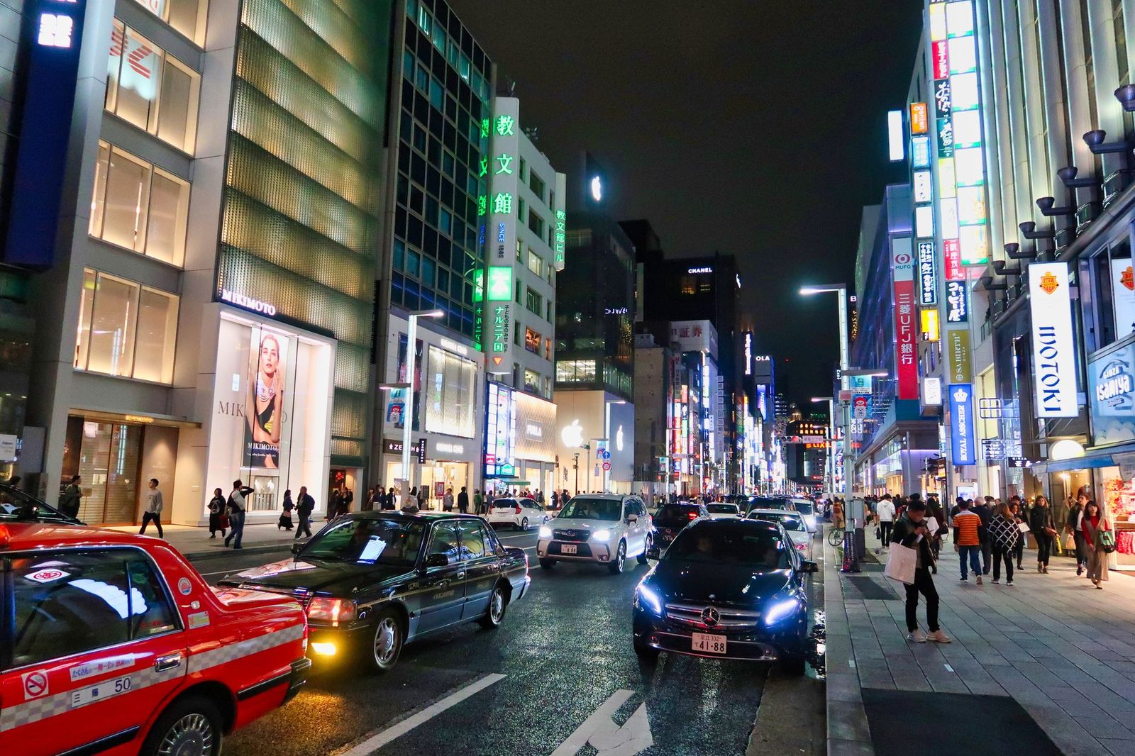 銀座さんぽ:歩行者天国・老舗・アートスポット