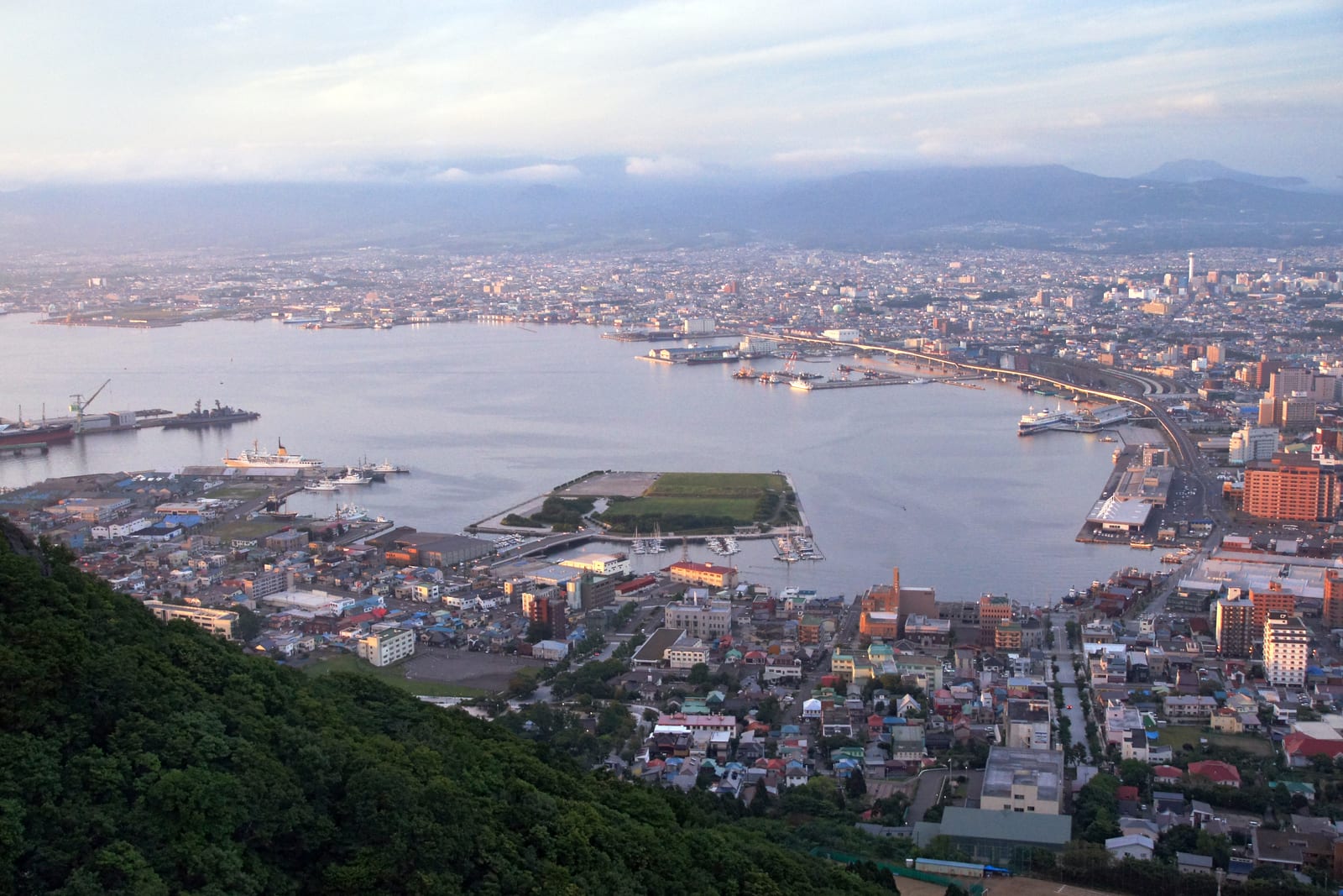 Hakodate Port Festival Fireworks Ultimate Guide! A Symphony of Sea Fireworks and Hakodate Night View