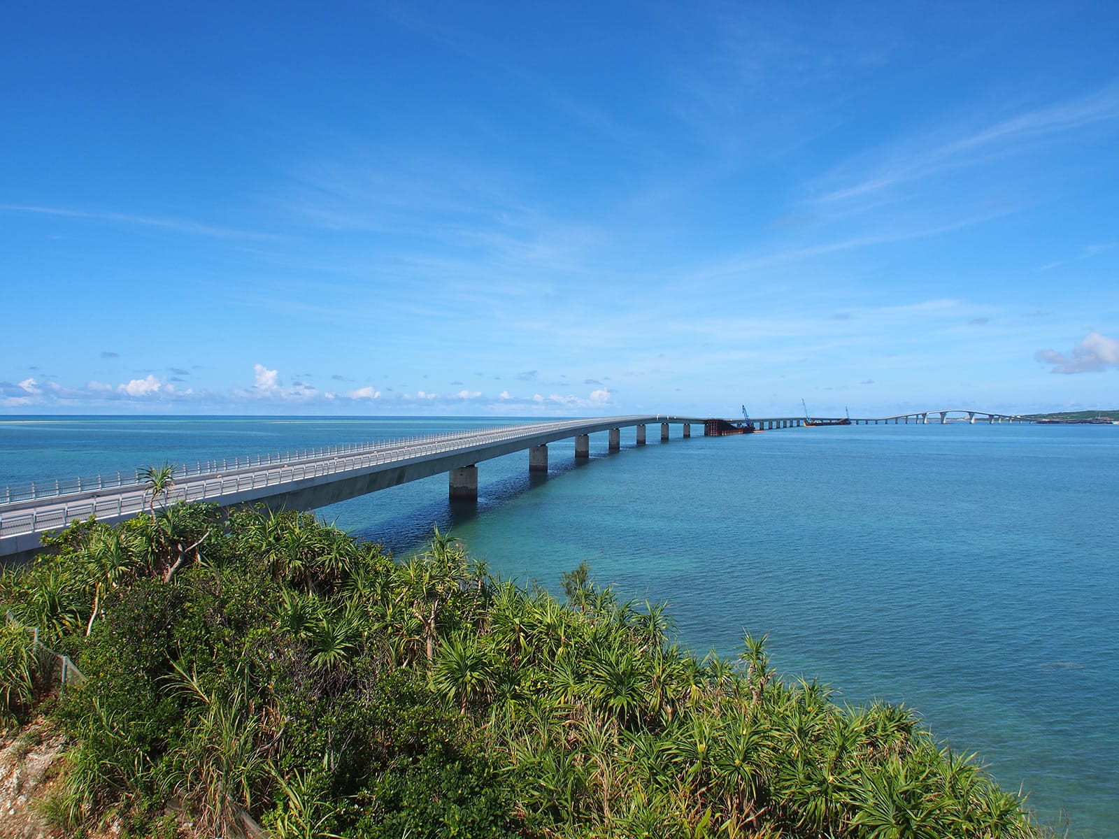 Irabu-Ohashi Bridge Okinawa – Japan's Longest Toll-Free Bridge Over Turquoise Waters