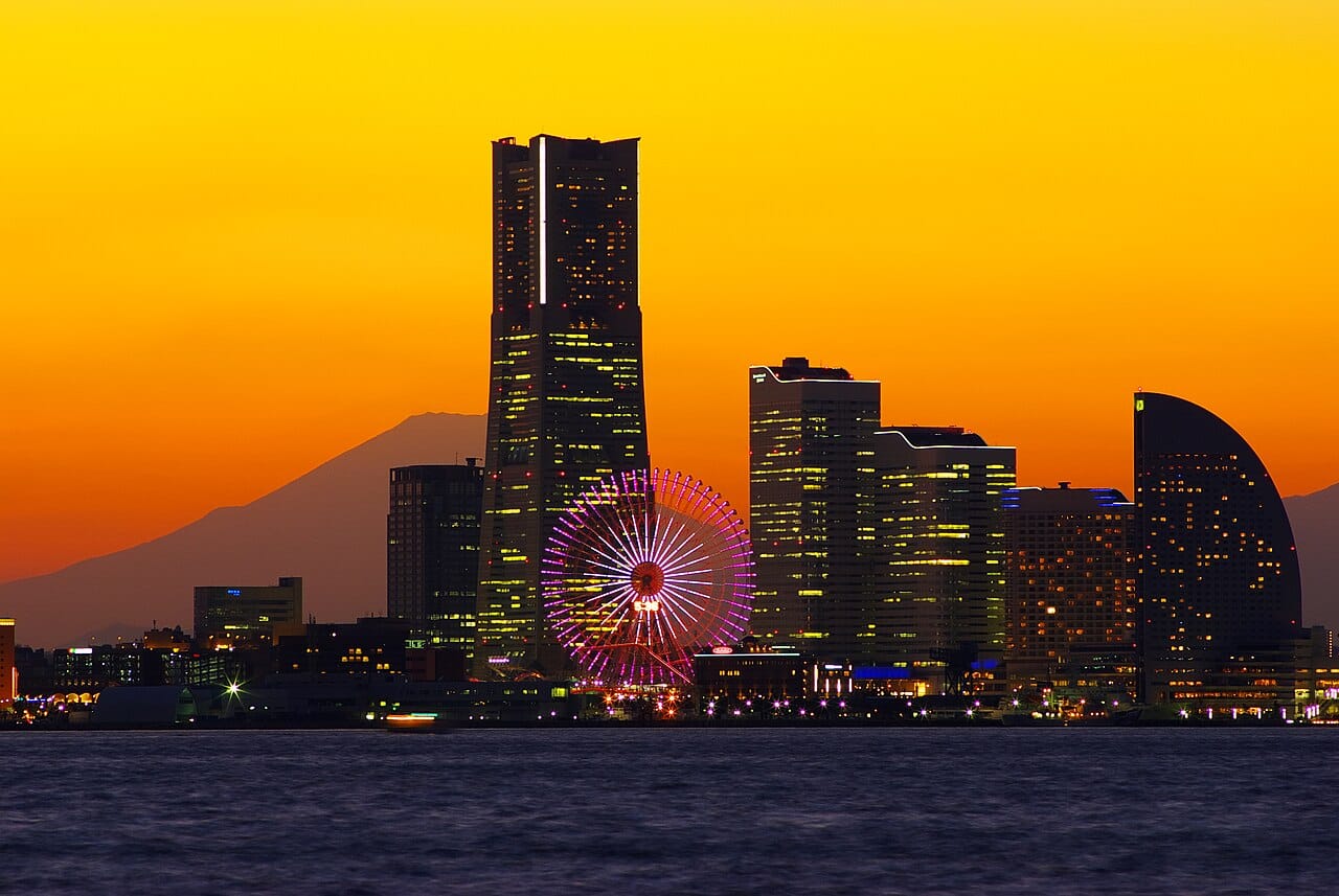 Half-Day Trip from Tokyo to Yokohama: Chinatown, Minato Mirai, and Red Brick Warehouse