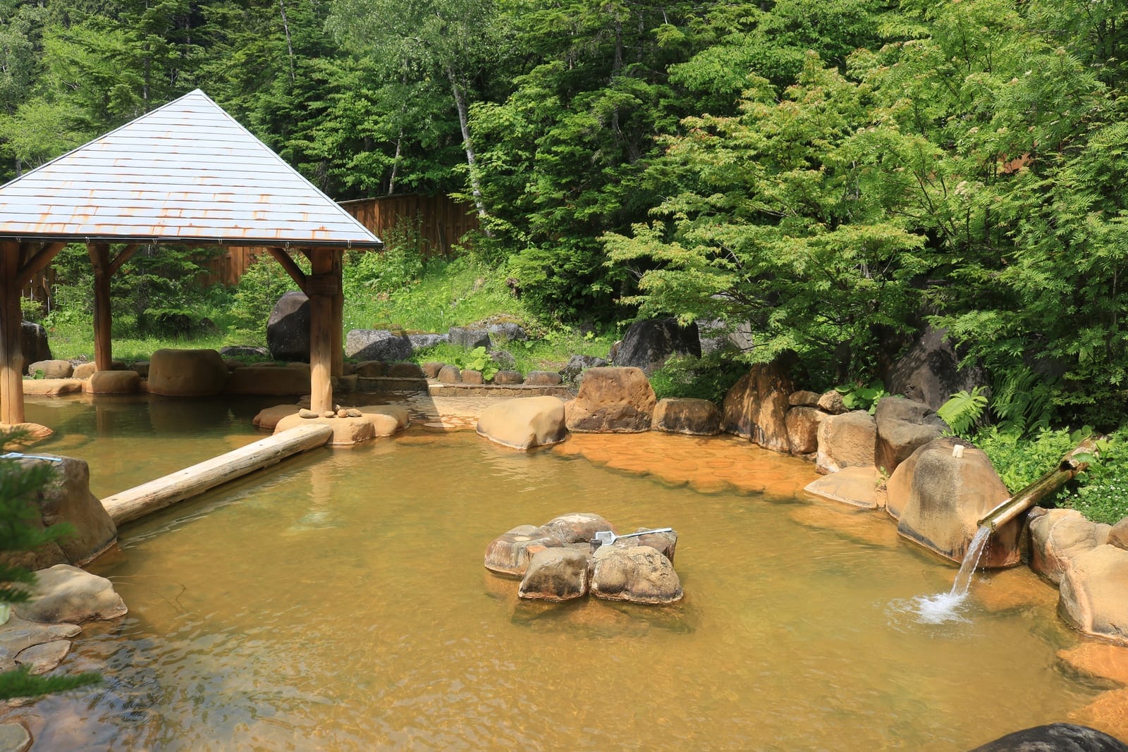 Rotenburo (baño al aire libre)