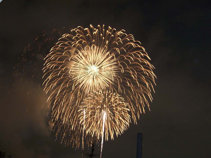 16/5 Himejima Osakana Matsuri Vorabend-Feuerwerk