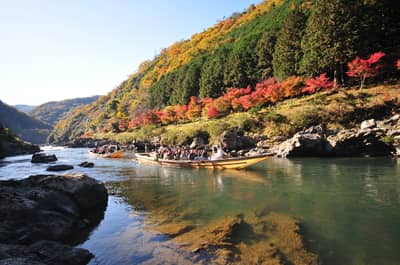 京都觀光“OKOSHI”巴士（SW）嵐山深度遊・嵯峨野觀光小火車+保津川遊船之旅★含中・英・韓語音導覽★ 1人成行 — 5