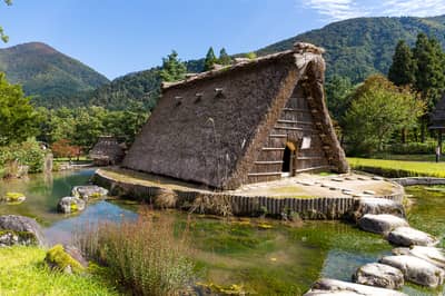 From Kyoto: Shirakawa-go & Kanazawa Bus Day Tour with Round-Trip Shinkansen Tickets (Lunch Not Included) — 4