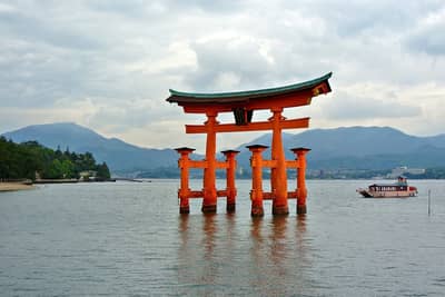 Tagesausflug nach Hiroshima & Miyajima mit Itsukushima-Schrein & Fähre — 9