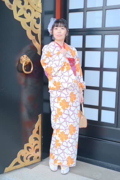 Tokyo・Asakusa Kaga Rental Kimono dengan Penataan Rambut — 7