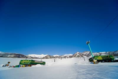 栂池山庄度假村（栂池高原滑雪场） 缆车票（1日券、2日券、3日券）+装备租借 — 2