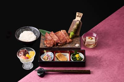 Đặt món cho khách mua Sumo Show lúc 12:00 — 4