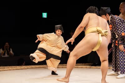THE SUMO HALL HIRAKUZA OSAKA Sumo-Show Bento-Plan — 4