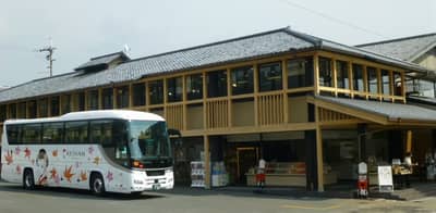 京都觀光“OKOSHI”巴士（SW）嵐山深度遊・嵯峨野觀光小火車+保津川遊船之旅★含中・英・韓語音導覽★ — 8
