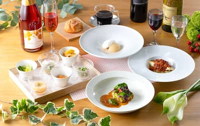 "Nishitetsu THE RAIL KITCHEN CHIKUGO" - Il Treno da Viaggio Definitivo per Esplorare la Cultura e la Cucina Locale!