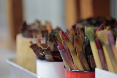 Taller de "Kyo-Yuzen pintado a mano", una cultura tradicional que perdura desde el período Edo, guiado por un artesano (con recuerdo) — 10