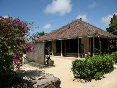 ¡Hasta un 25% de descuento! Entrada a Ryukyu Mura